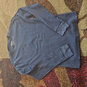 Men's Old Navy thermal long sleeved shirt